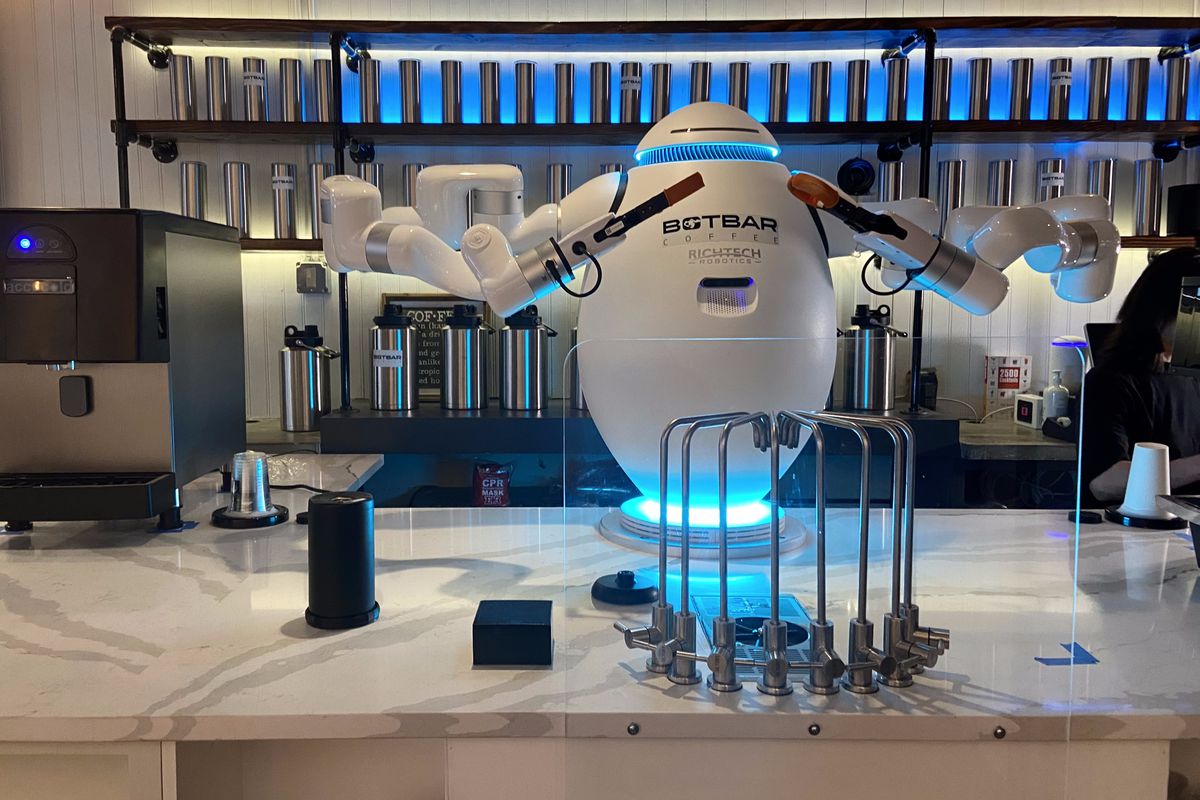 Robot Barista Viral: Kini Hadir Di Kedai Kopi