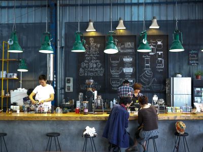 Bisnis Kecil Tapi Untung Besar: Warung Kopi Digital Raup Miliaran