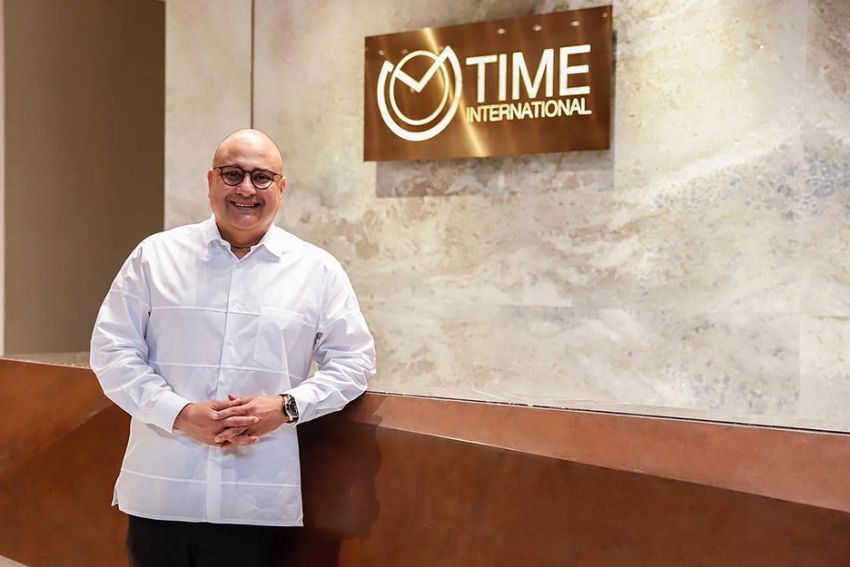 Kunci Kesuksesan Iwan Musry Di Balik Industri Mode Dan Hiburan