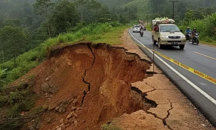 Ketol di Landa Tanah Amblas, Akses Aceh Tengah Terancam