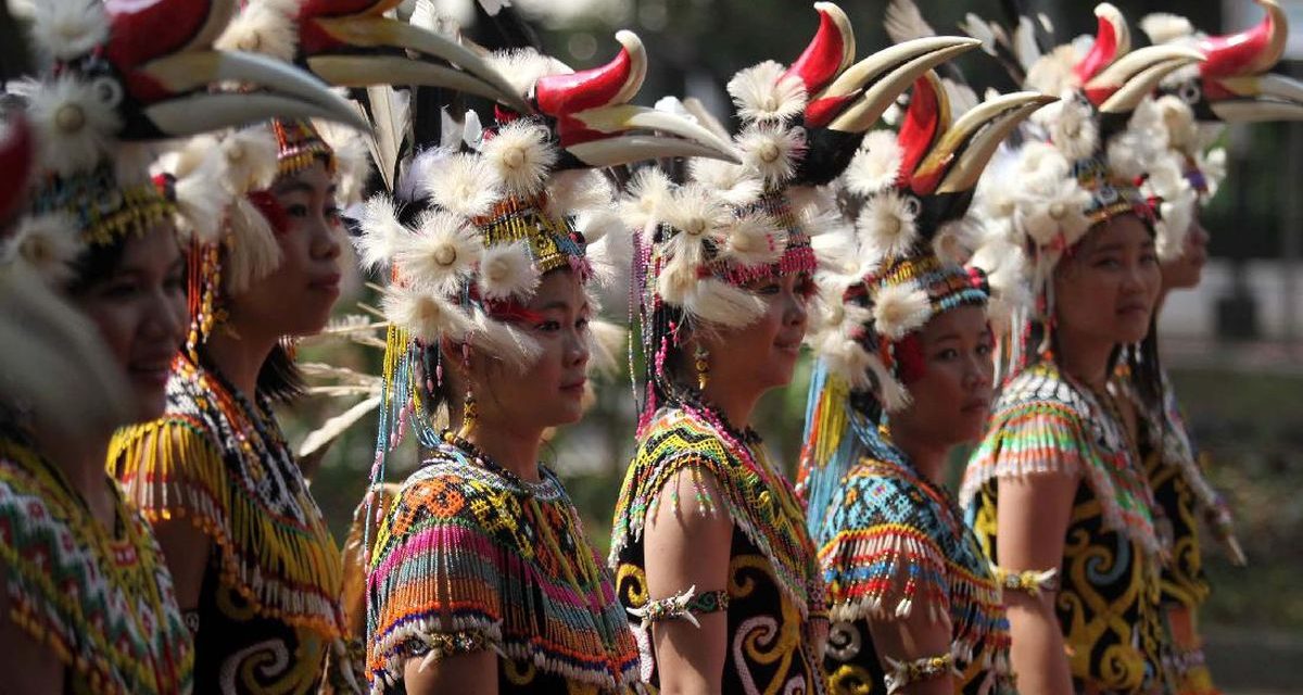 Keunikan Suku Dayak: Satu Identitas Dengan Bahasa Beragam