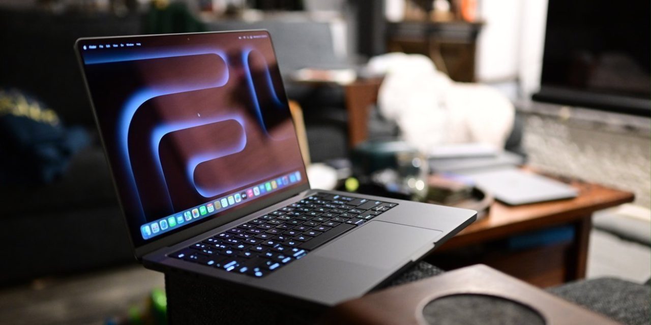Apple Unjuk Gigi! Cek 3 Fitur Sangar Di MacBook Pro M5 Max