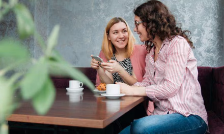 Mengenal Soft Spoken: Cara Bicara Santun Yang Bikin Nyaman