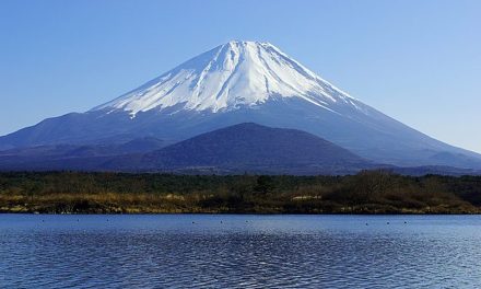Info Terbaru: Tarif Mendaki Gunung Fuji Naik Drastis!
