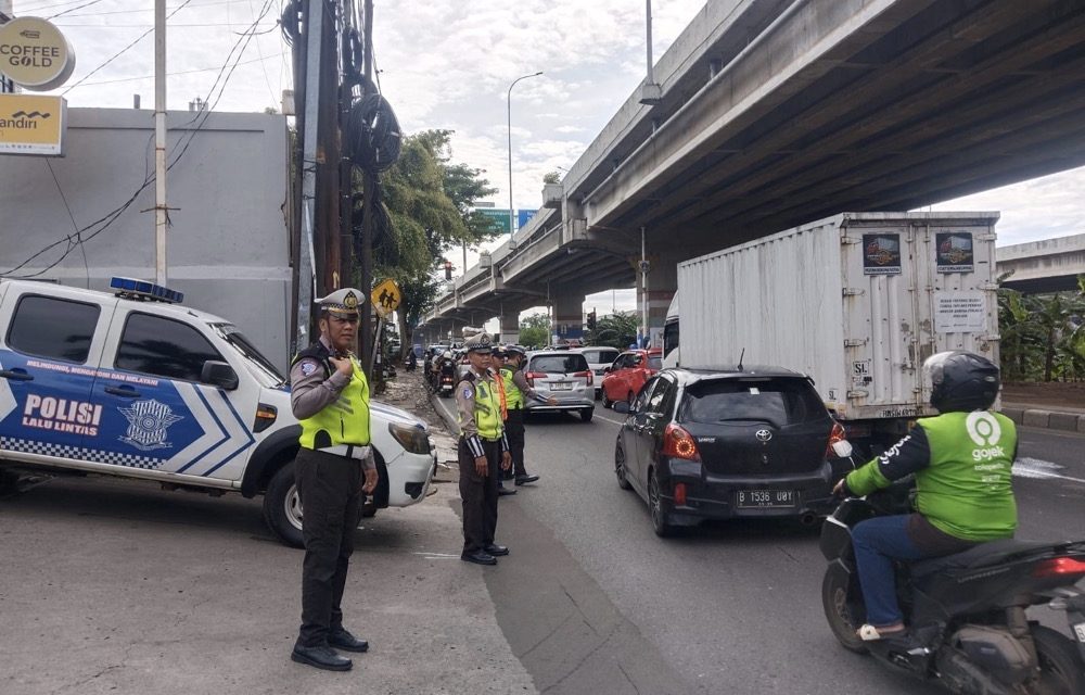 Mudik Nataru Tembus 201 Ribu Kendaraan